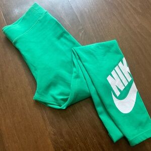 Green Nike cotton leggings great color ..